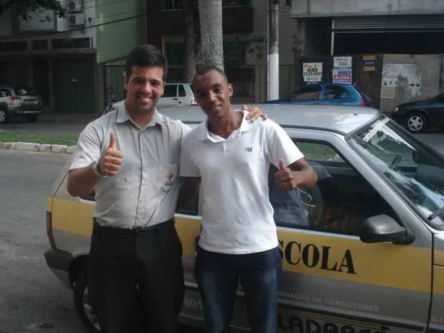 Foto 3 de Auto Escola Valadares, Auto Escolas em Divinópolis - MG