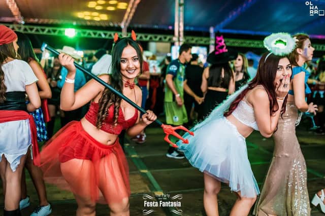 Foto 2 de Festa Fantasia, Roupas de Festas em Divinópolis - MG