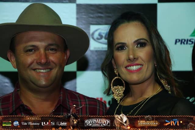 Foto 5 de 6 — Gusttavo Lima na Divina Expo 2019
