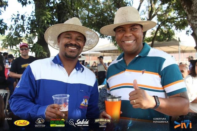 Foto 3 de 6 — Queima do Alho Beneficente 2022